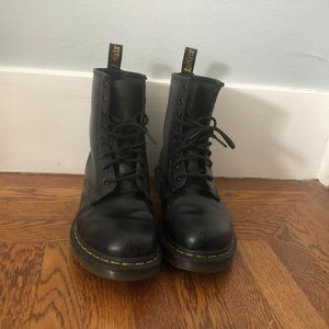 Dr Martens 1460 WOMEN'S SMOOTH LEATHER BOOTS